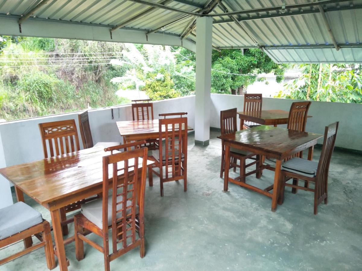Green Cage Hotel & Restaurant إيلا المظهر الخارجي الصورة